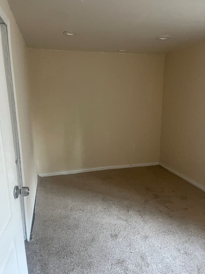 Spokane Apartment: 815 E 8th