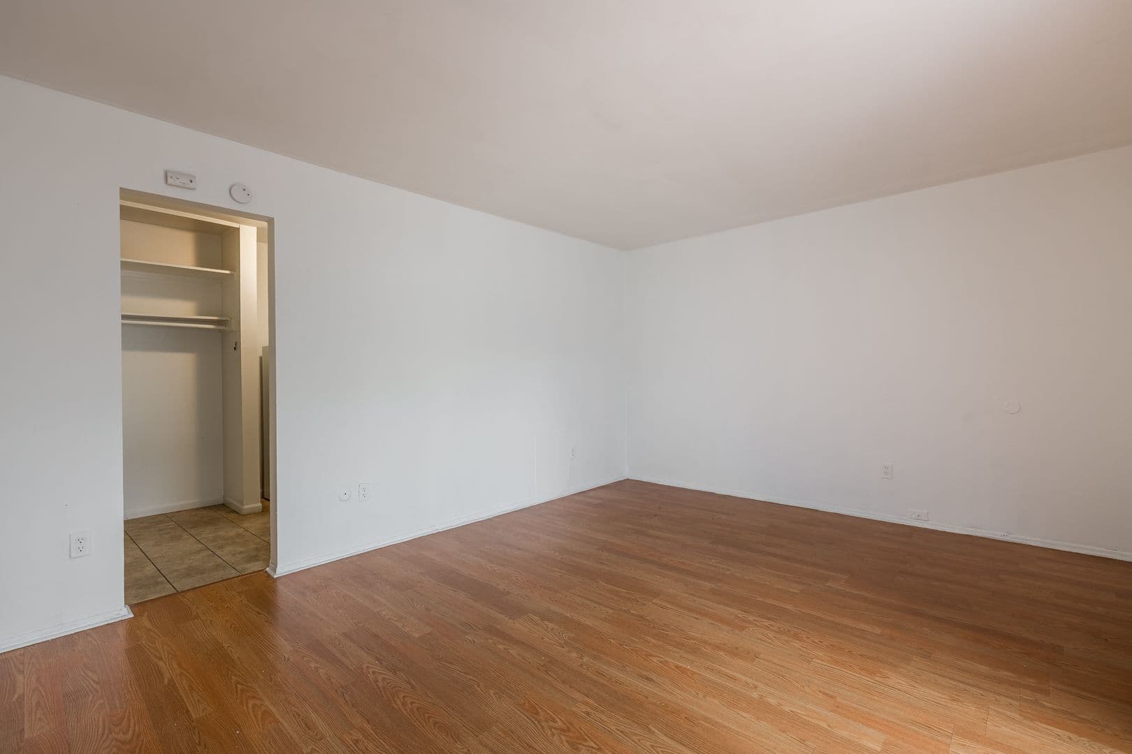 Hammond Apartment: 3510 173rd Street