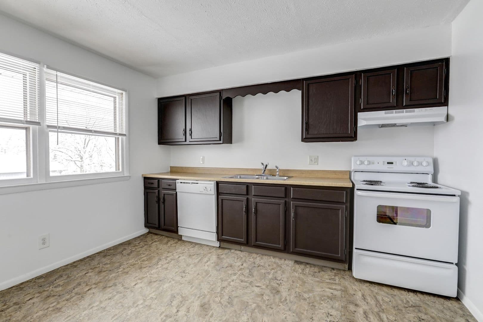 Bloomington Apartment: 1410 Croxton Avenue