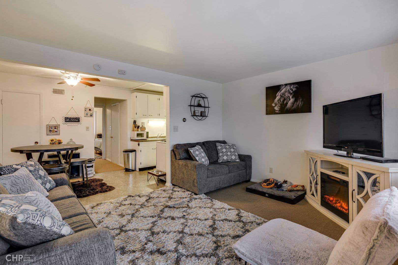 Hammond Apartment: 6423 Kennedy Avenue