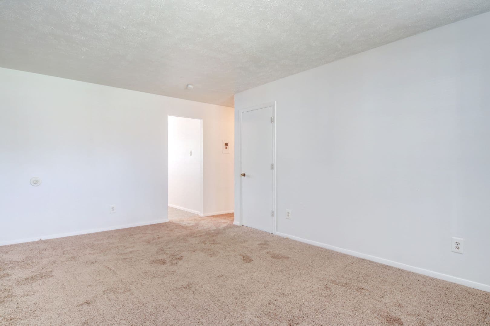 Bloomington Apartment: 802 Arcadia Drive