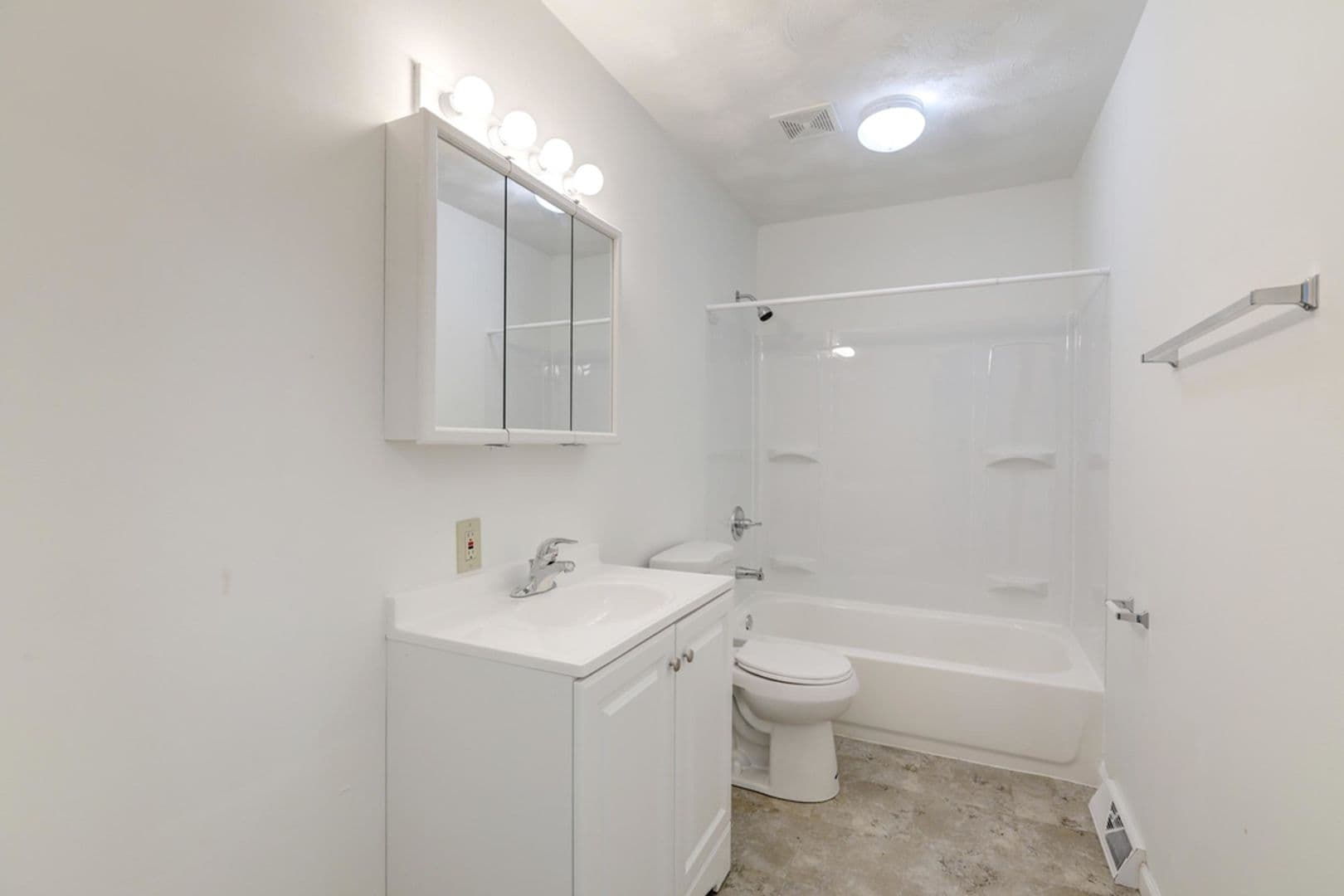 Champaign Apartment: 2000 N. Mattis Avenue