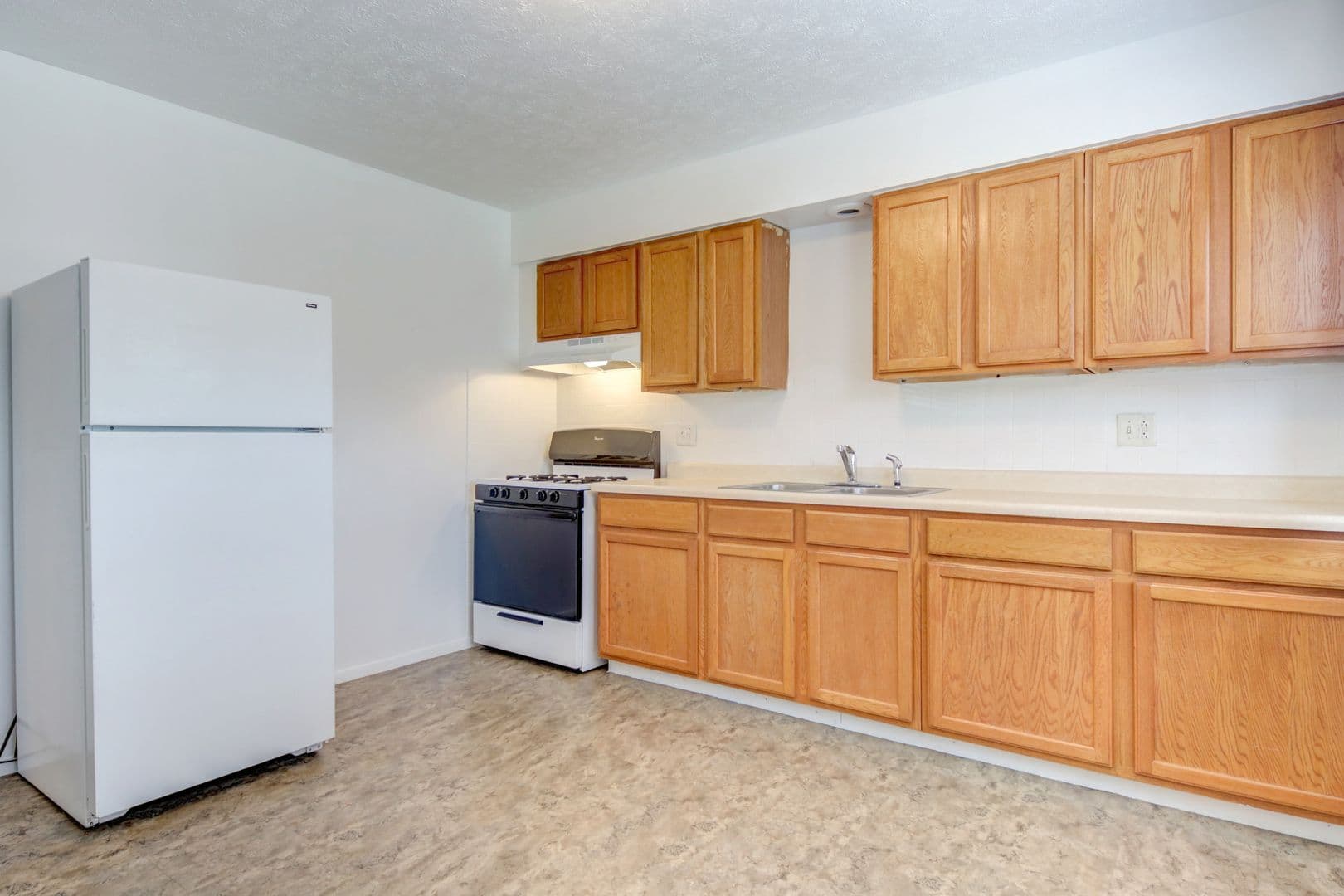 Bloomington Apartment: 802 Arcadia Drive