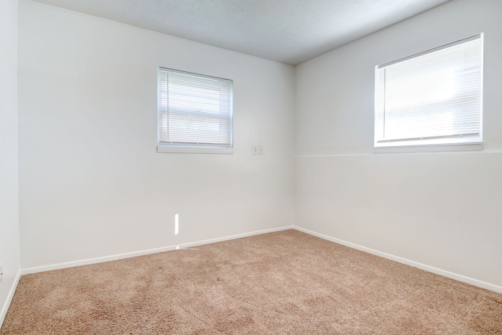 Bloomington Apartment: 1301 1/2 N. Hershey Road