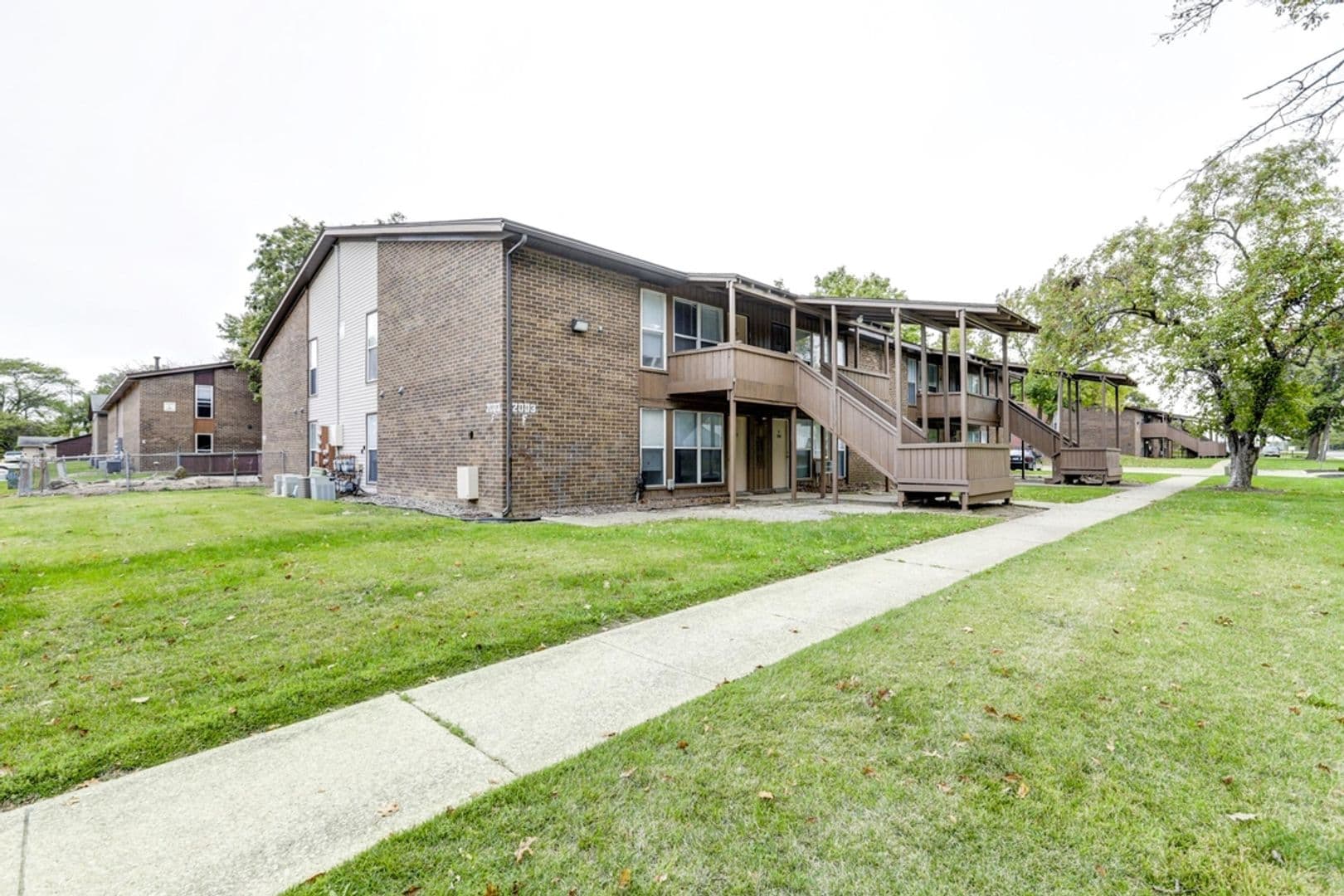 Champaign Apartment: 2000 N. Mattis Avenue