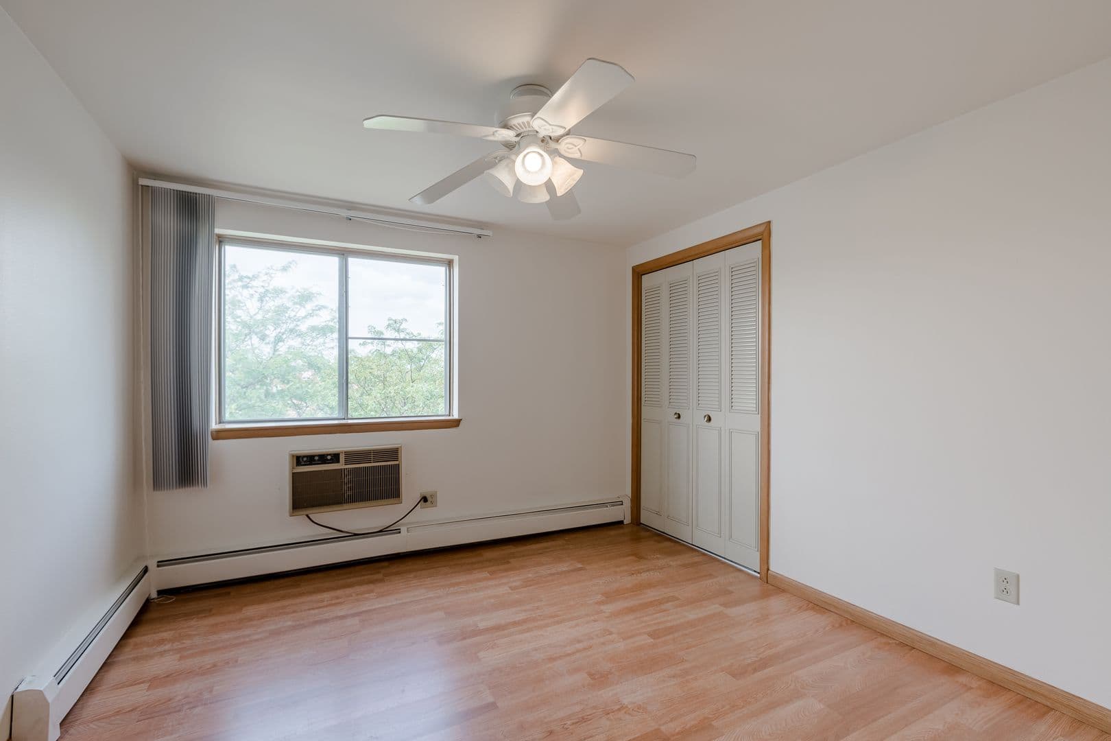 Elgin Apartment: 401 E. Chicago Street