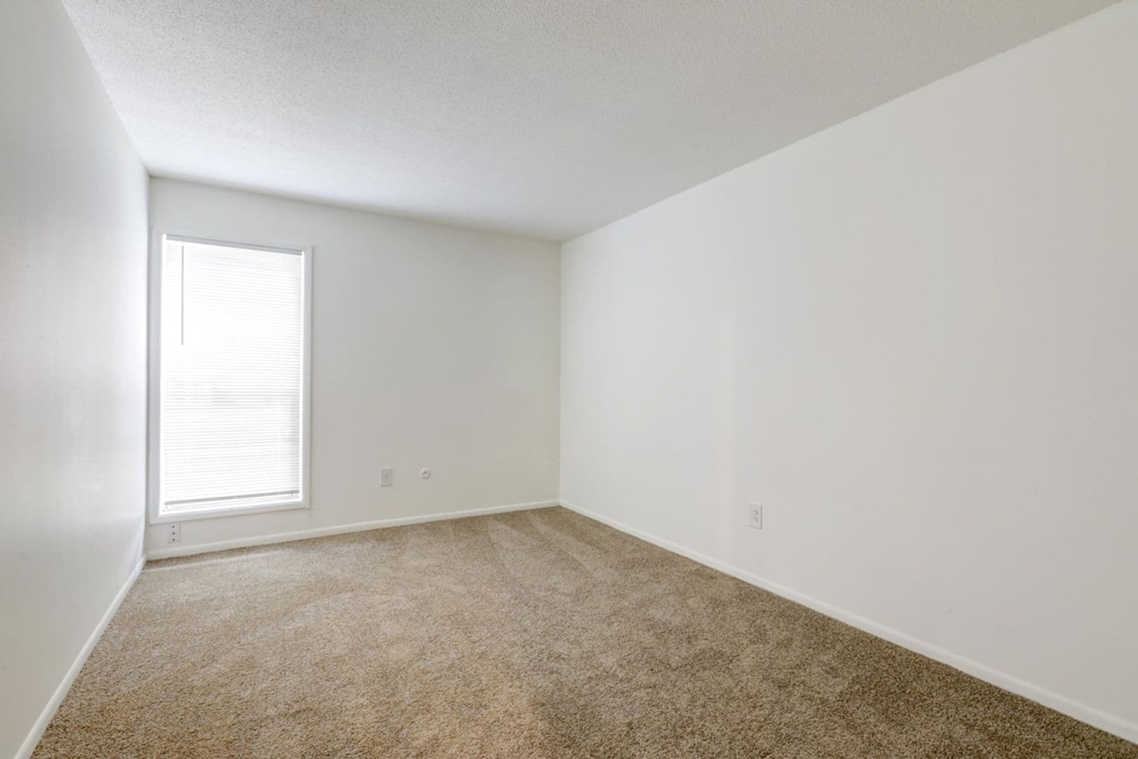 Champaign Apartment: 2000 N. Mattis Avenue