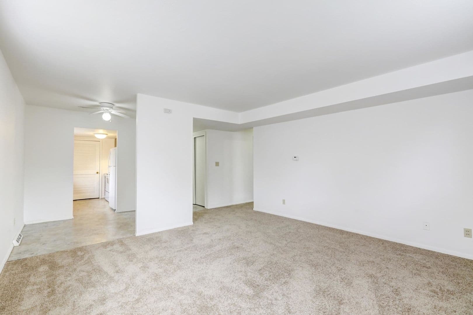 Champaign Apartment: 2000 N. Mattis Avenue