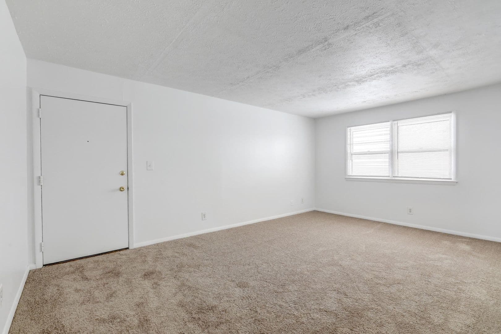 Bloomington Apartment: 1410 Croxton Avenue