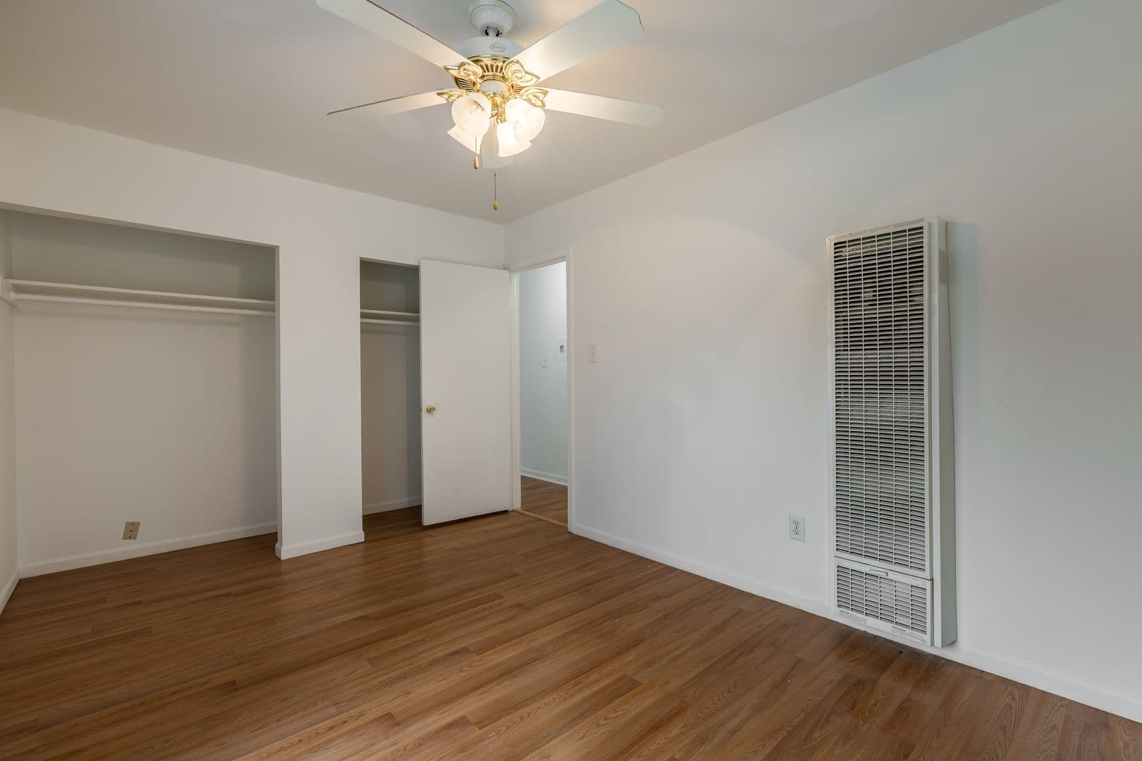 Hammond Apartment: 3510 173rd Street