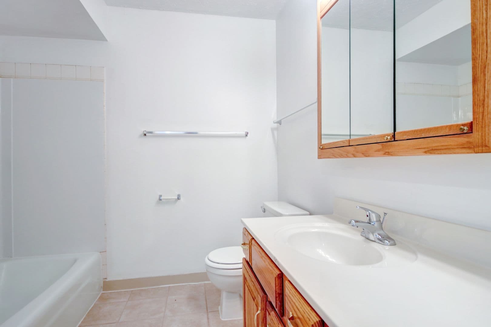 Bloomington Apartment: 1706 Springfield Road