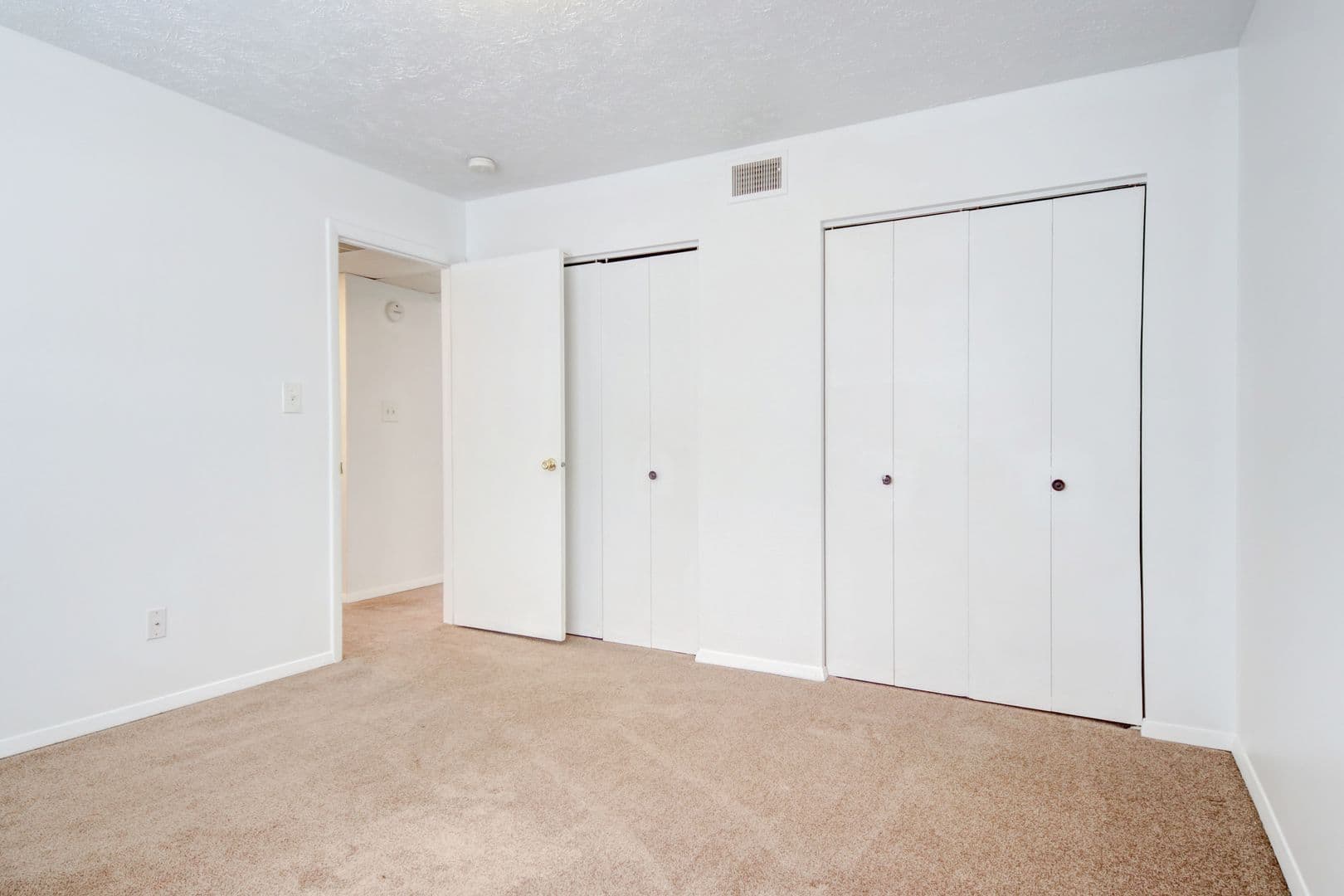 Bloomington Apartment: 1706 Springfield Road