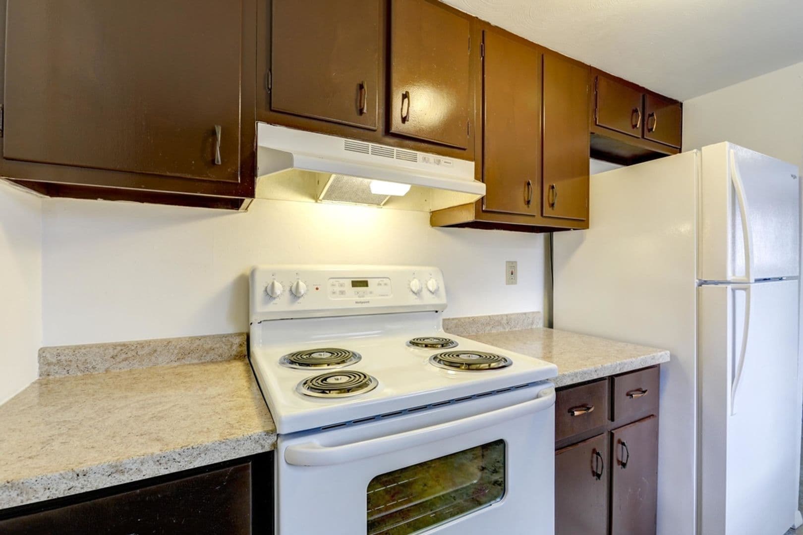 Champaign Apartment: 2000 N. Mattis Avenue