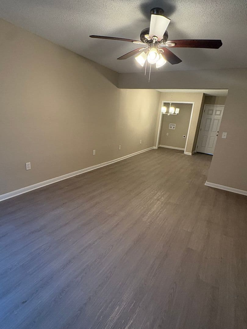 Hattiesburg Apartment: 102 Ellis Dr.