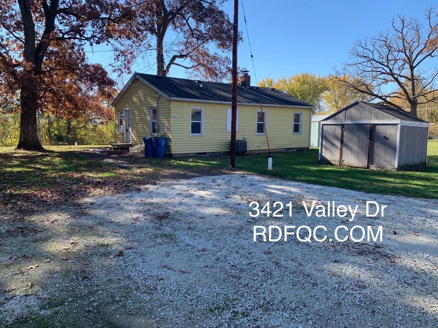 LeClaire House: 3421 Valley Dr