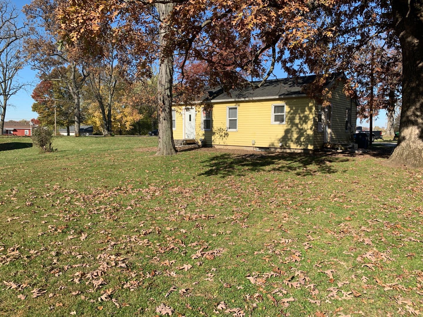 LeClaire House: 3421 Valley Dr