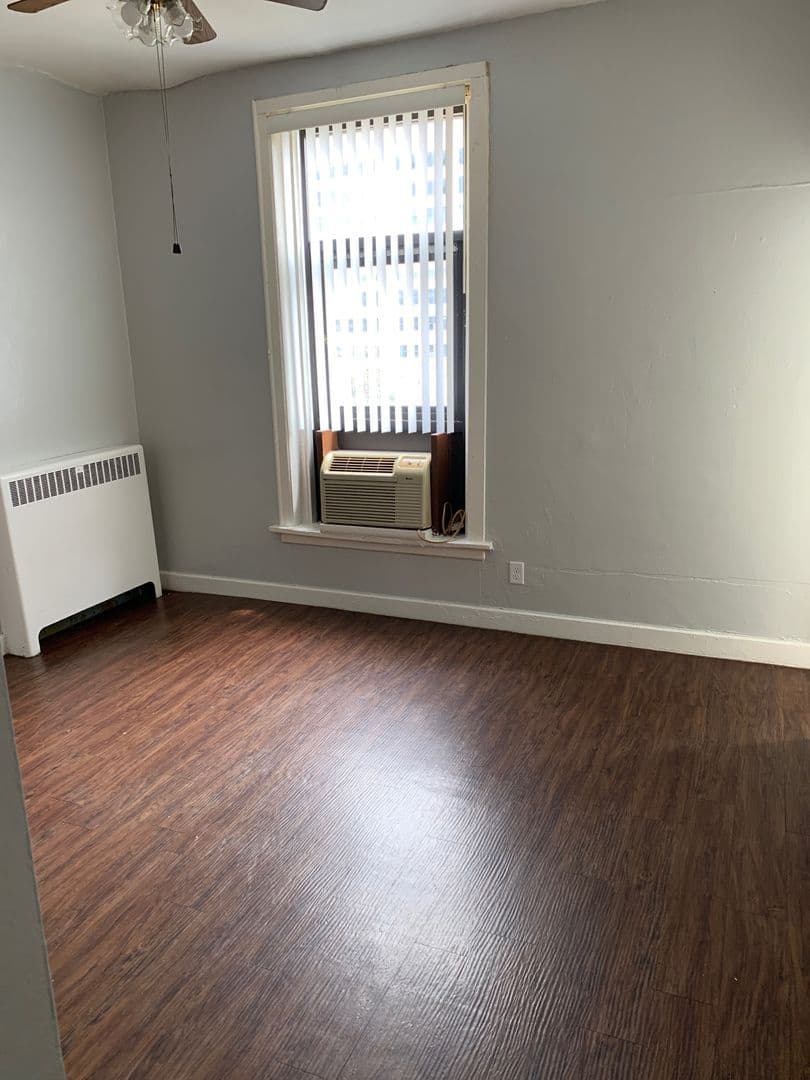 Davenport Apartment: 229  Scott Street  #33