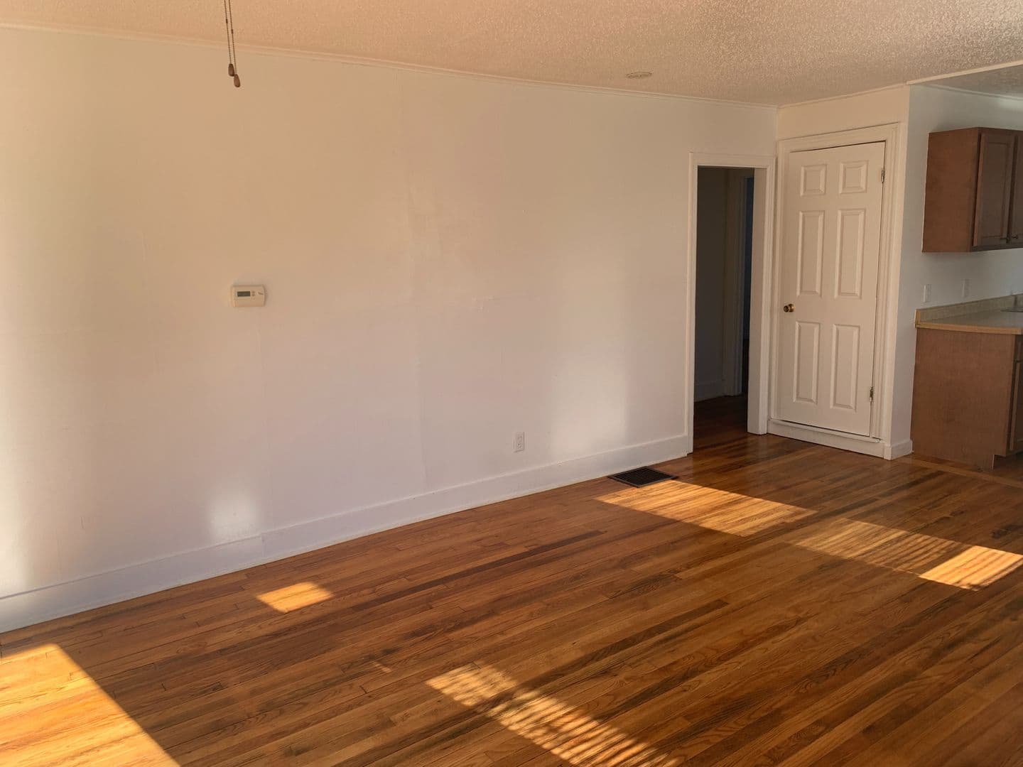 LeClaire House: 3421 Valley Dr