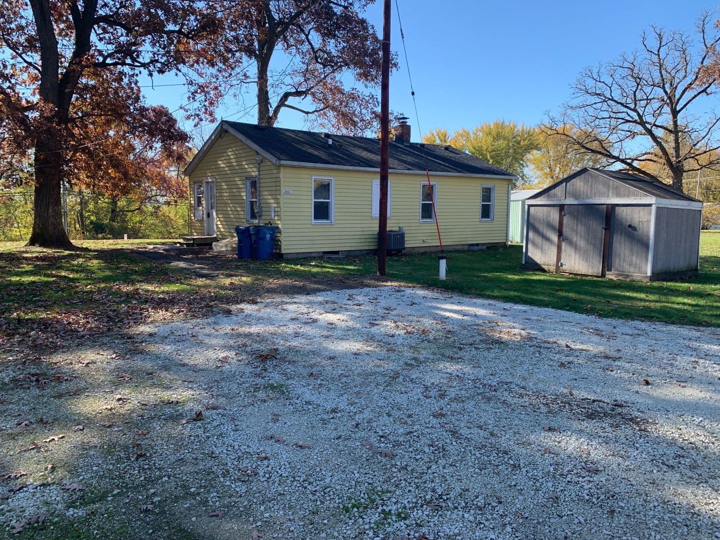 LeClaire House: 3421 Valley Dr