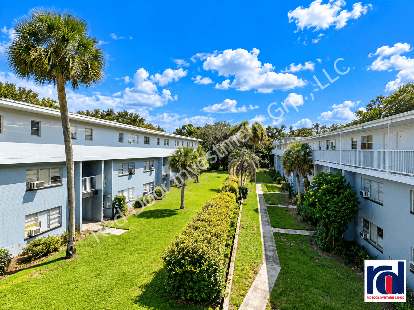 Cocoa Apartment: 650 Dixon Blvd