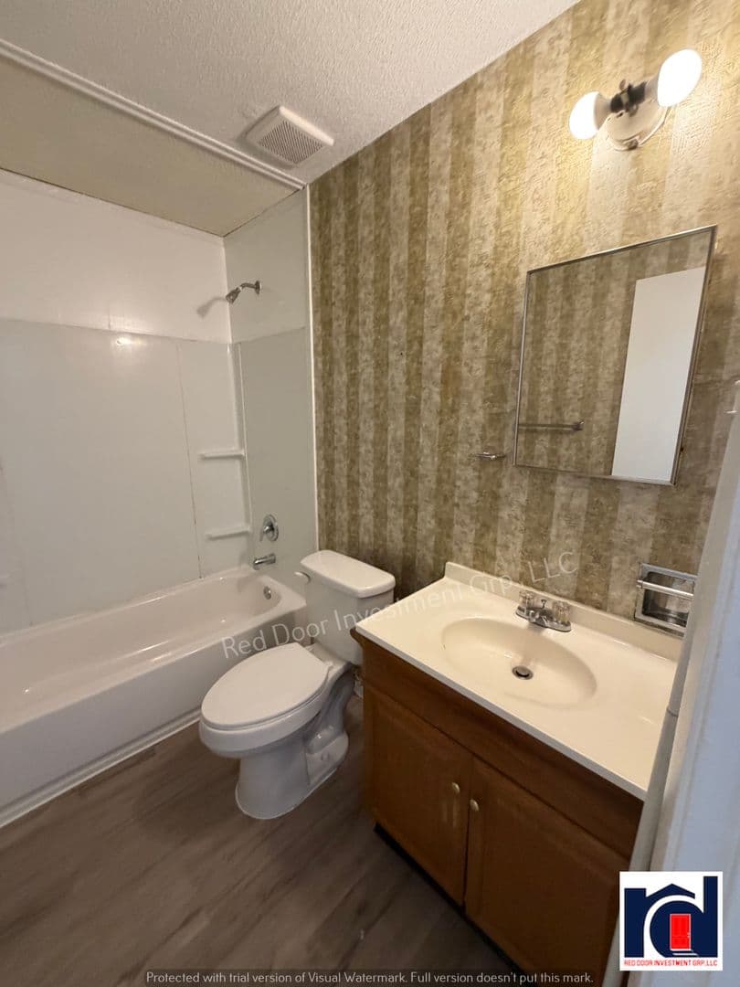 Deland Apartment: 2744 Botts Landing Road