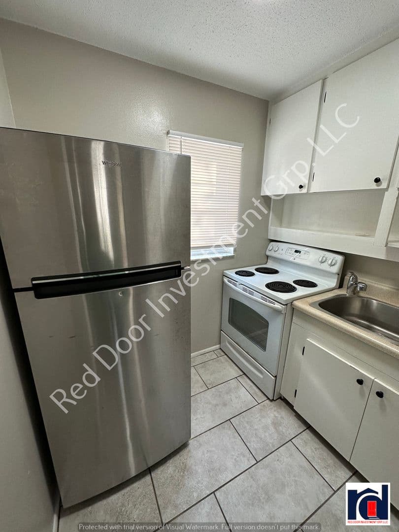 St Cloud Apartment: 1007 Florida Avenue