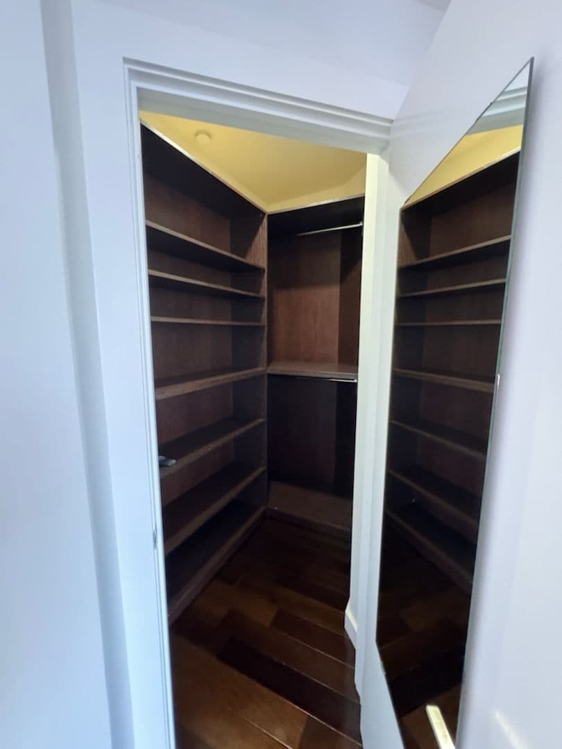 San Franciso Apartment: 149 Dore st.
