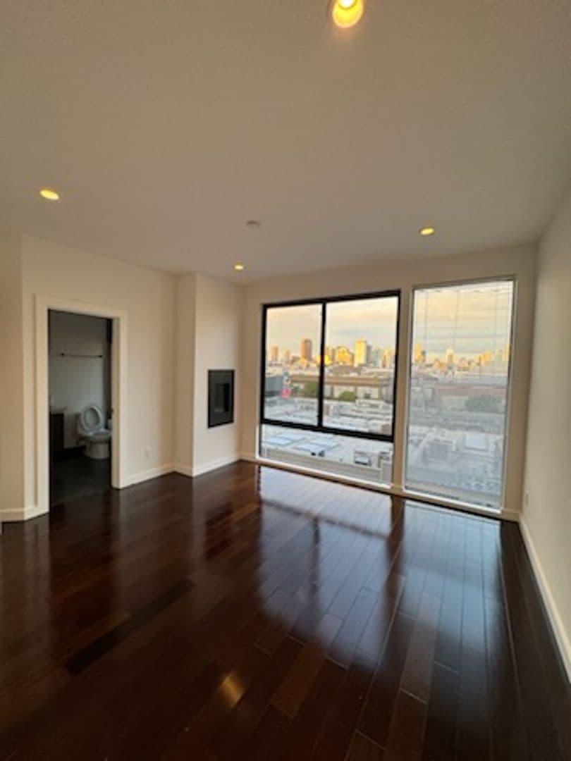 San Franciso Apartment: 149 Dore st.