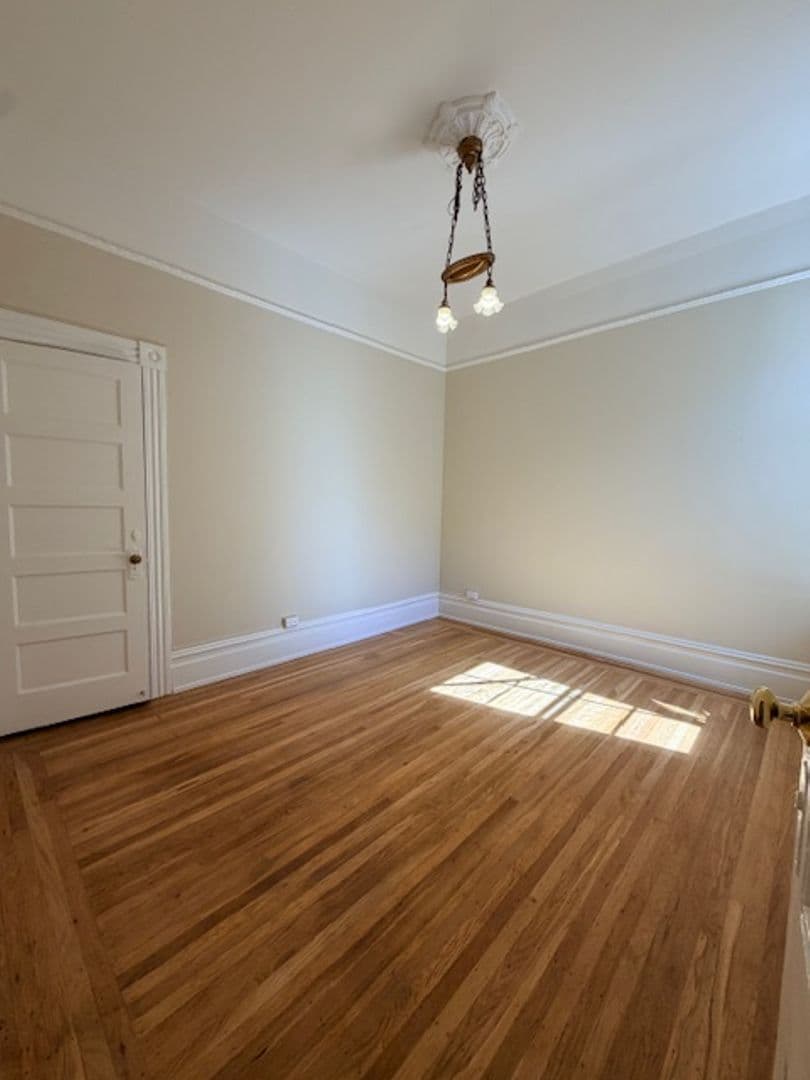 San Francisco Apartment: 1185-87 Oak St