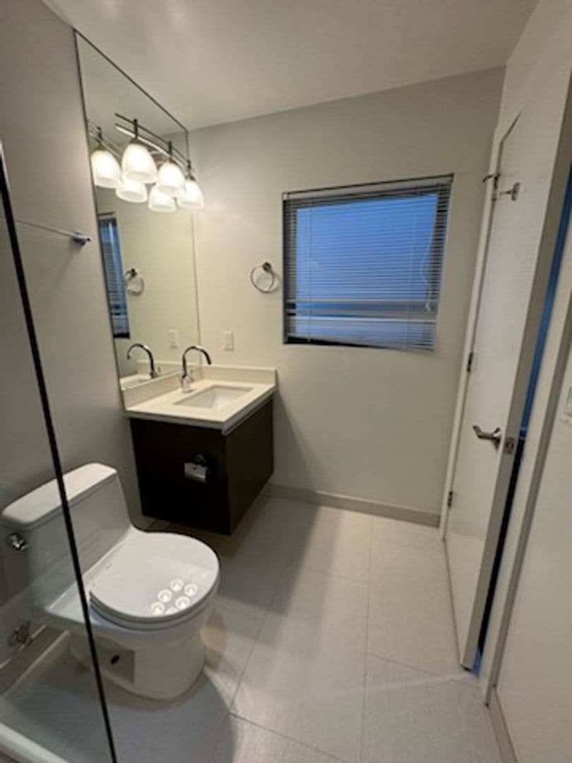 San Franciso Apartment: 149 Dore st.