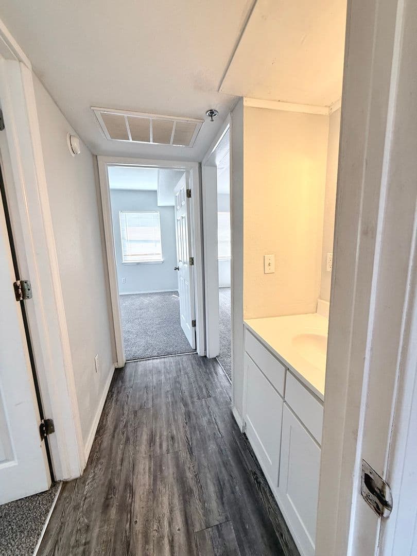 Oklahoma City Apartment: 847 East Dr