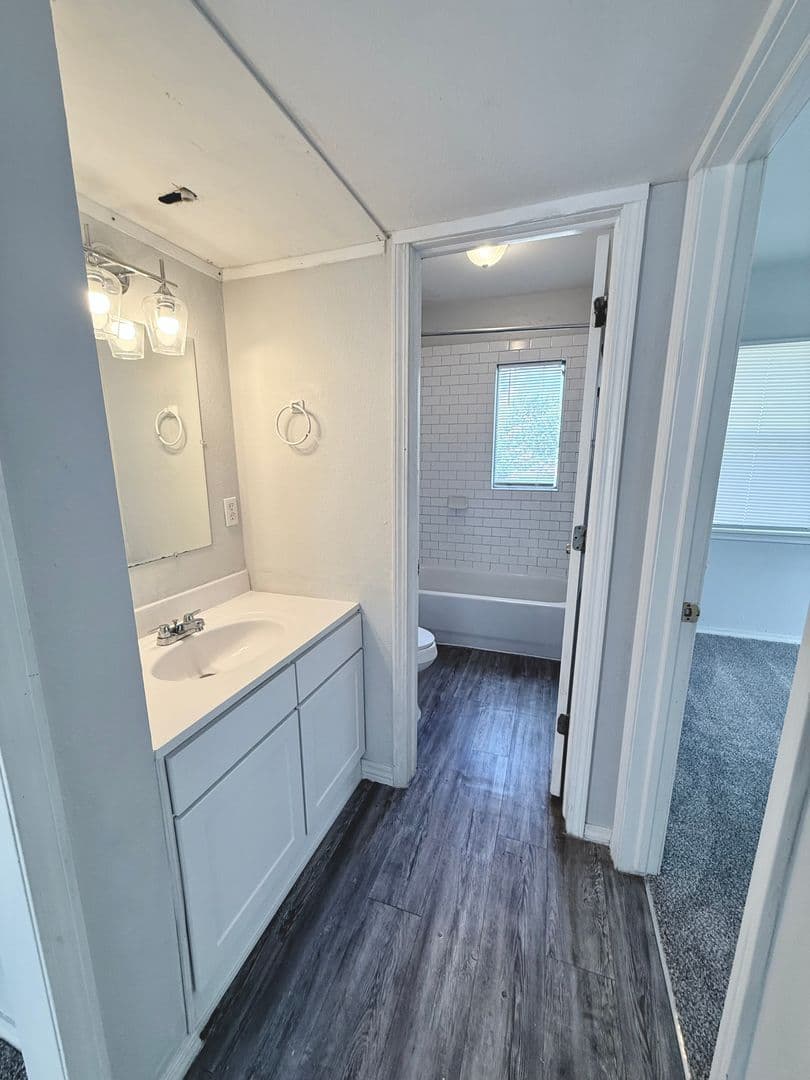 Oklahoma City Apartment: 847 East Dr