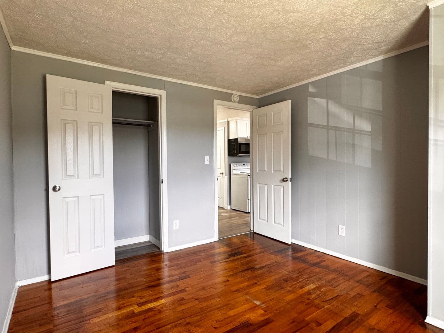 Charlottesville Apartment: 1504 6th St. SE