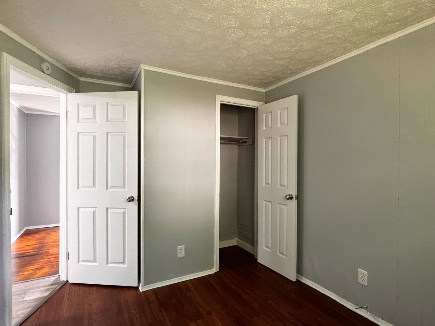 Charlottesville Apartment: 1504 6th St. SE