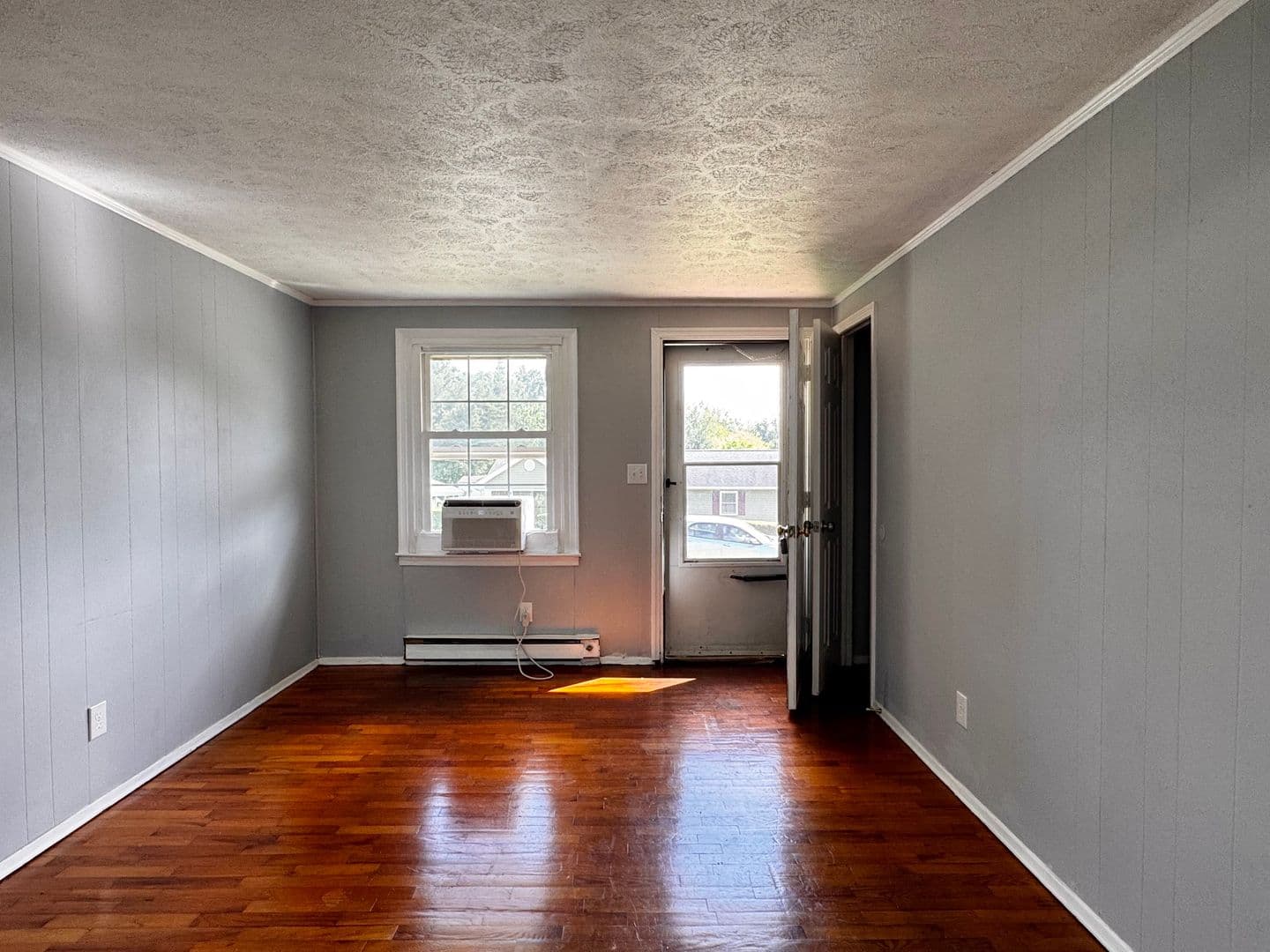 Charlottesville Apartment: 1504 6th St. SE