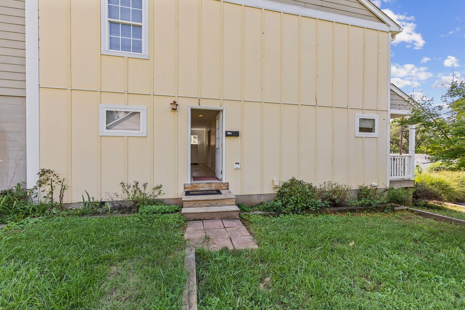 Charlottesville Apartment: 111 Montpelier St.