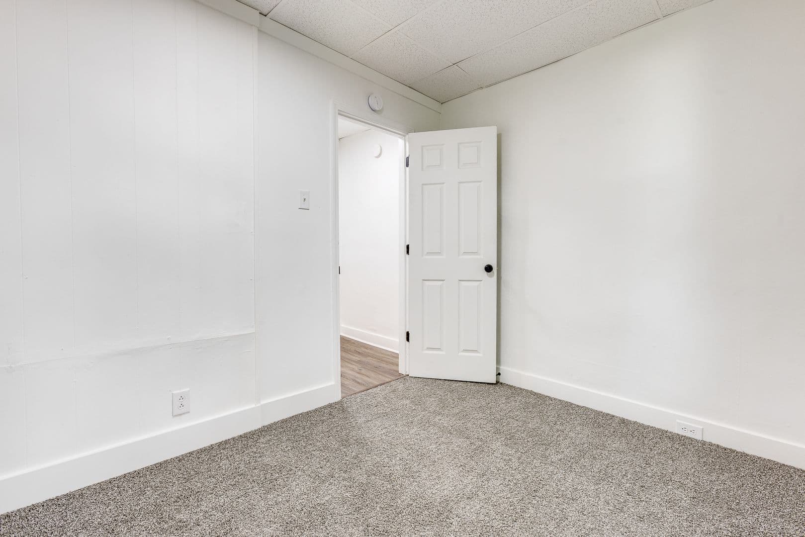 Pittsburgh Apartment: 240 Hazelwood Ave