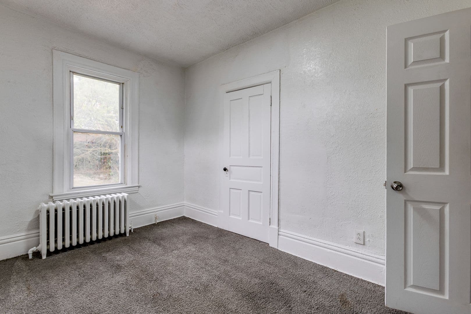 Pittsburgh House: 415 Edgemont St