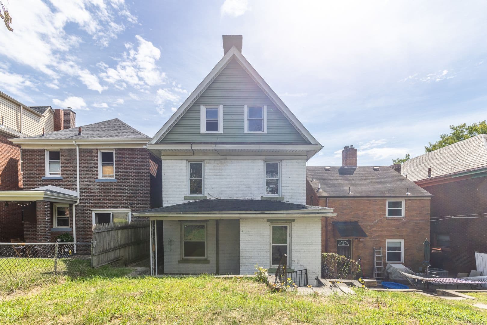 Pittsburgh House: 415 Edgemont St