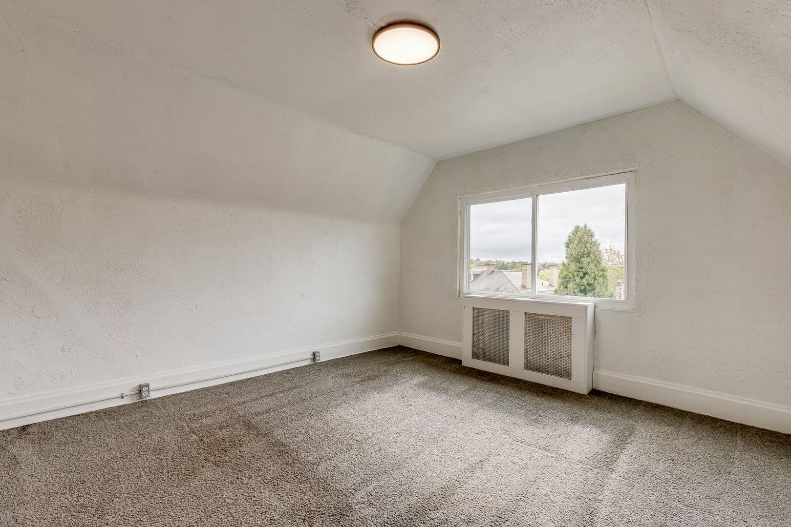 Pittsburgh House: 415 Edgemont St