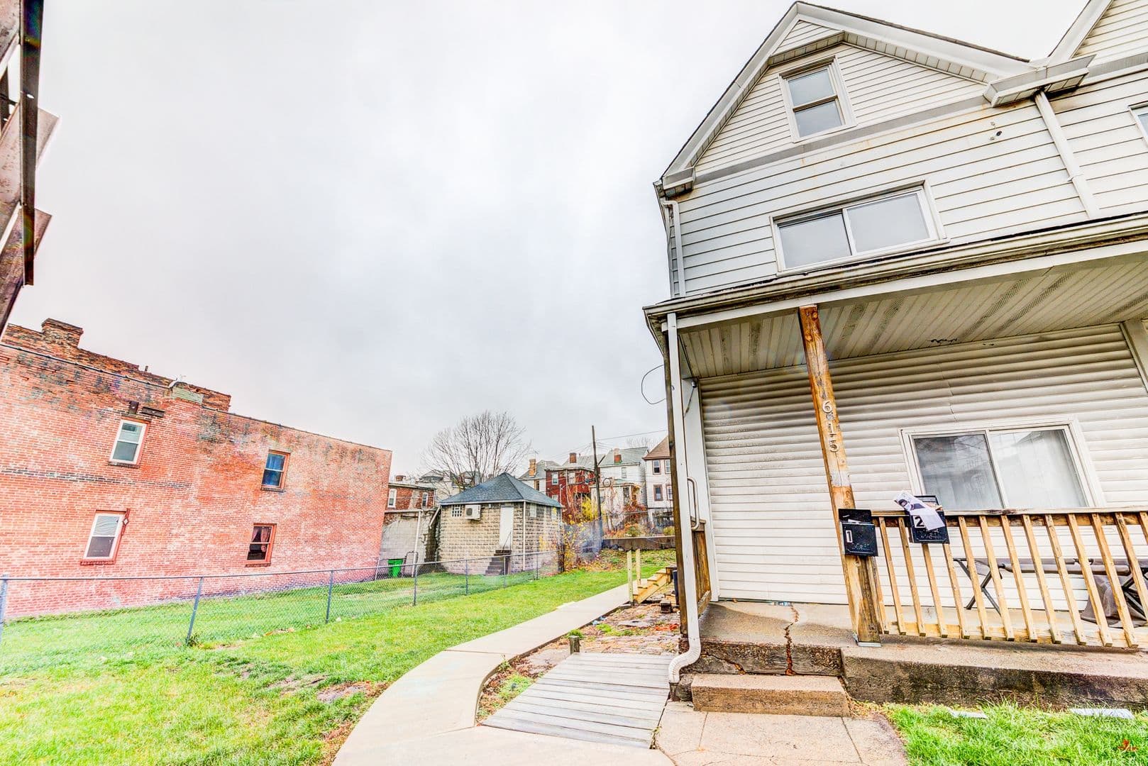 Pittsburgh Apartment: 615 E Warrington Ave