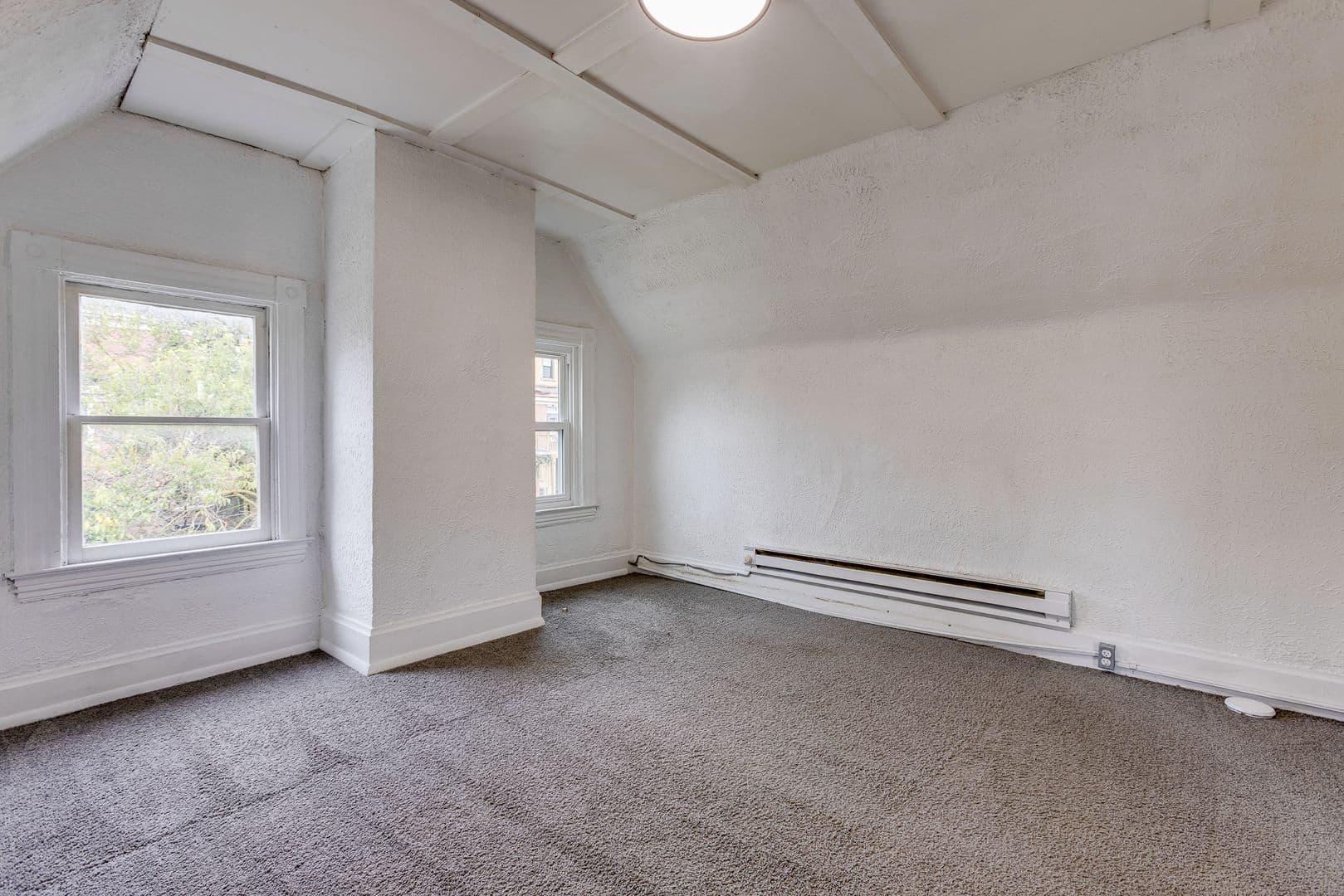 Pittsburgh House: 415 Edgemont St