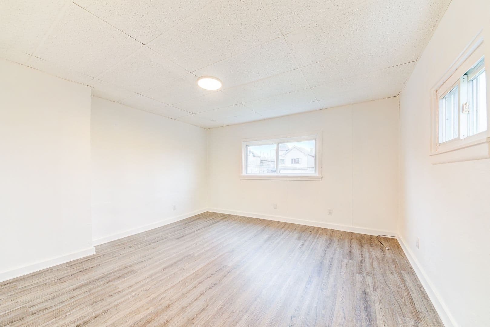 Pittsburgh Apartment: 615 E Warrington Ave