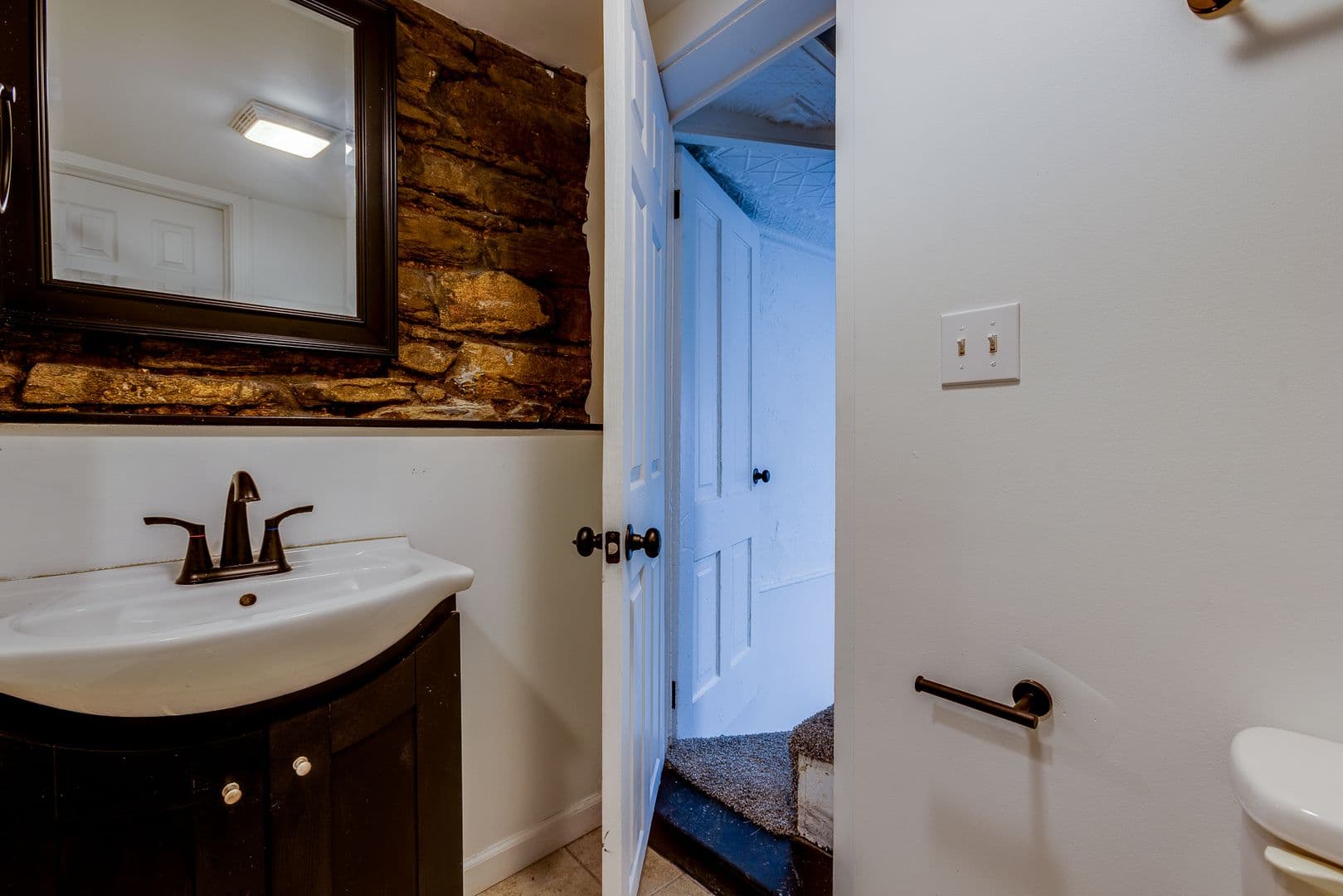 Pittsburgh House: 2617 Burham St