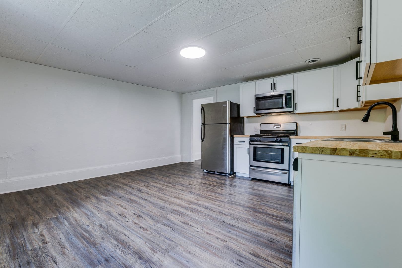 Pittsburgh Apartment: 35 Mt Oliver St
