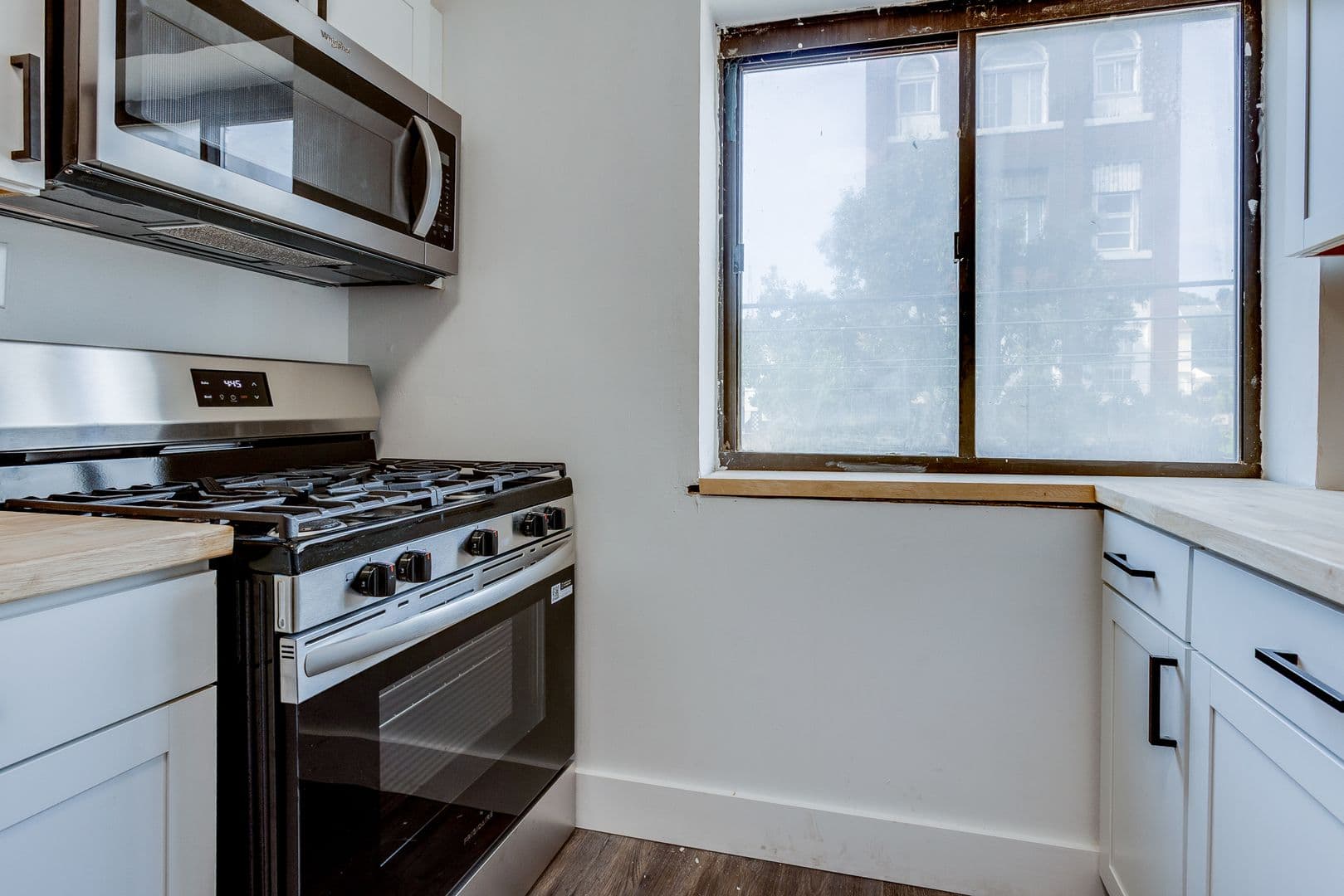 Pittsburgh Apartment: 732 E Warrington Ave