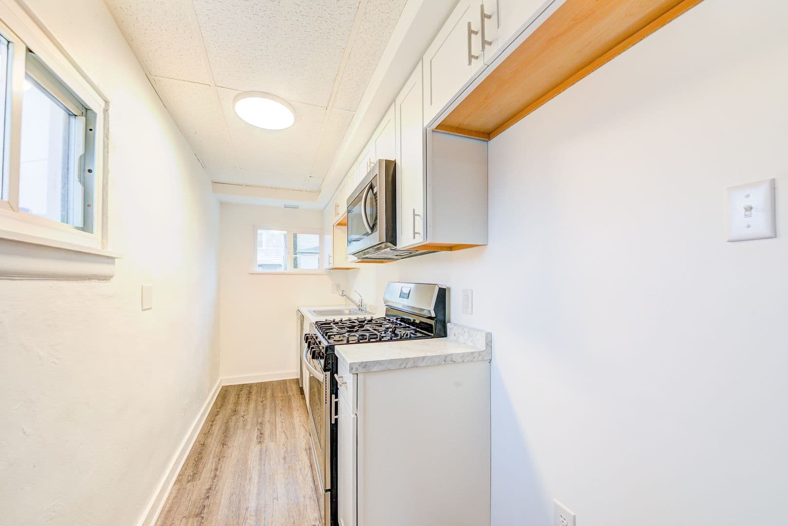 Pittsburgh Apartment: 615 E Warrington Ave