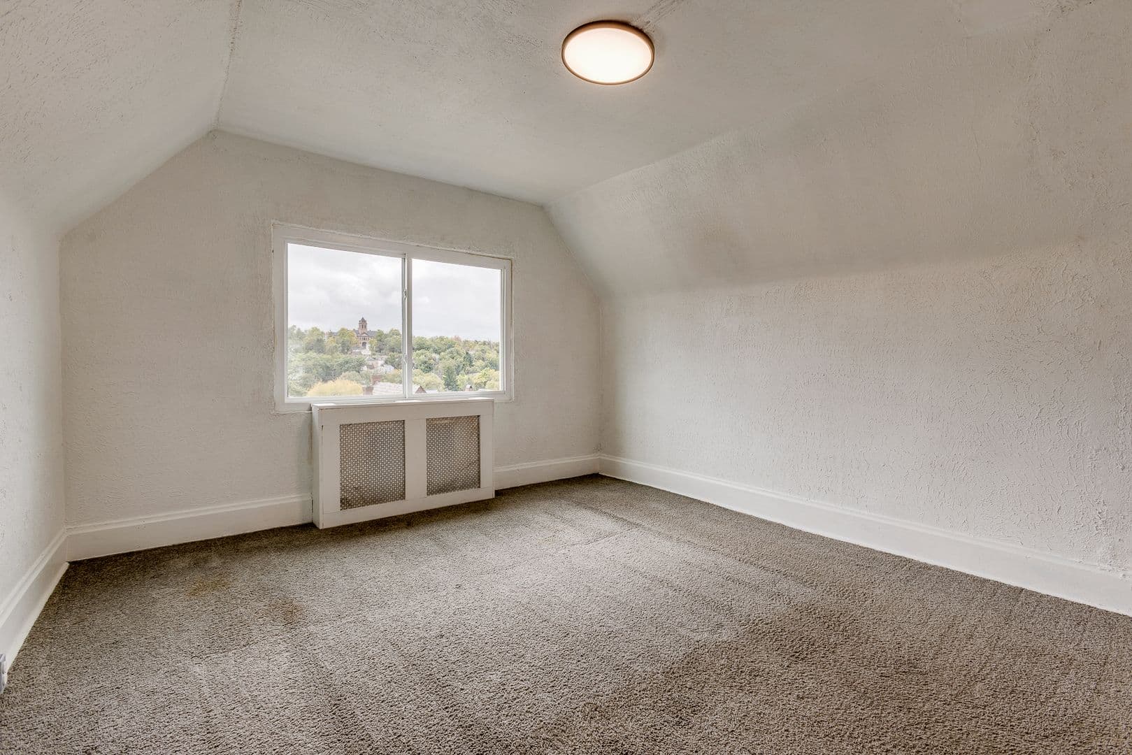 Pittsburgh House: 415 Edgemont St