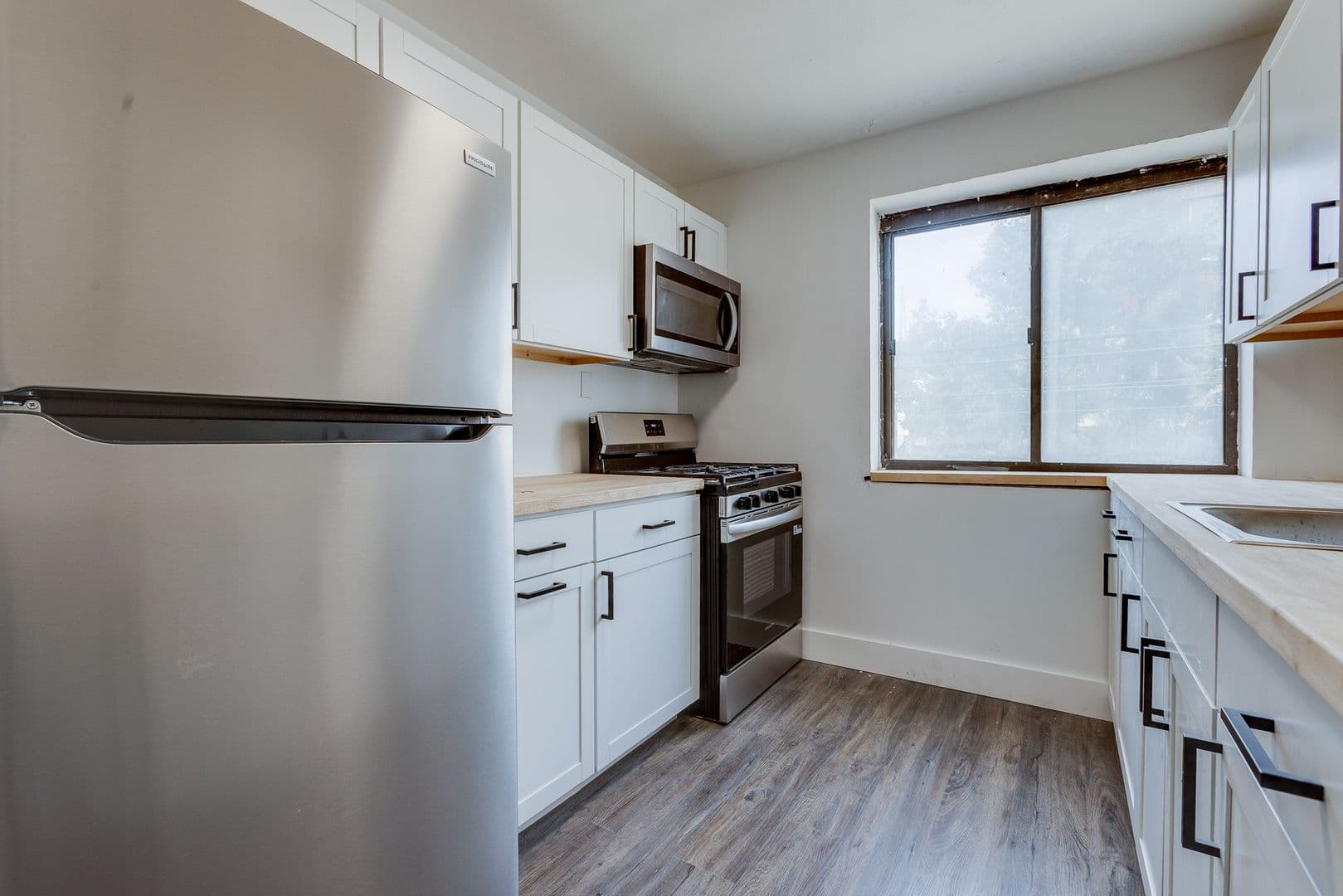 Pittsburgh Apartment: 732 E Warrington Ave