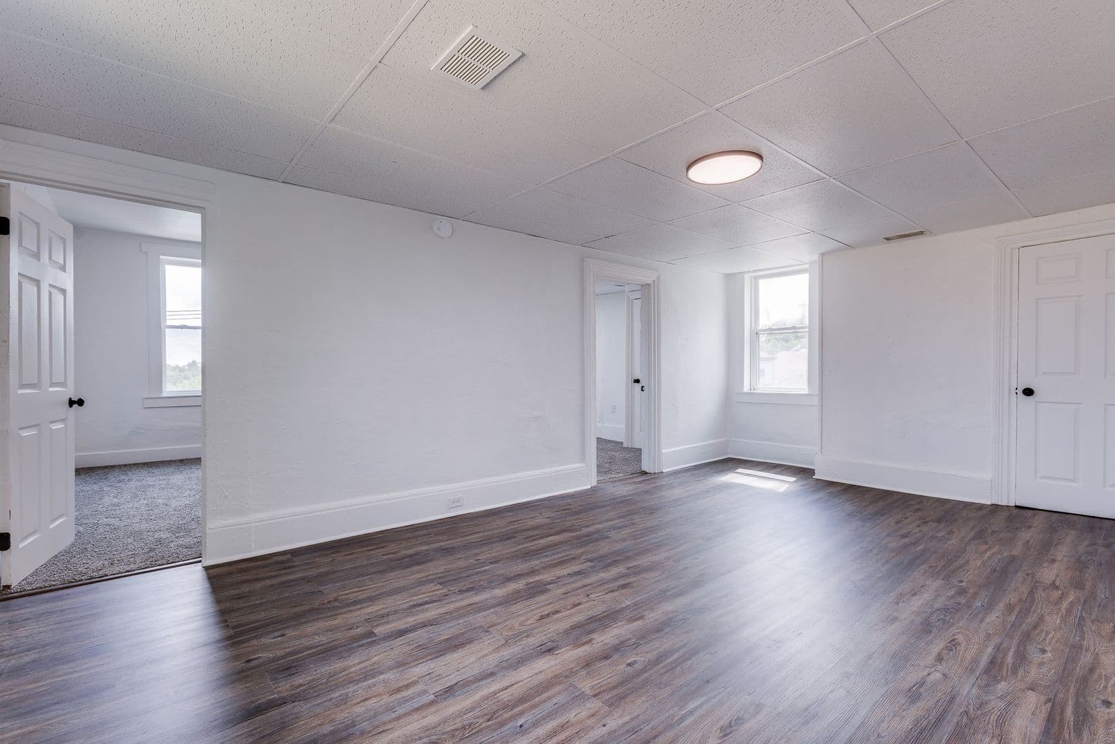Pittsburgh Apartment: 35 Mt Oliver St